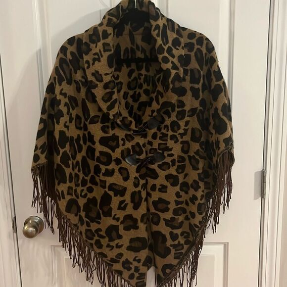 Jackets & Blazers - EUC-Boutique Leopard Wrap